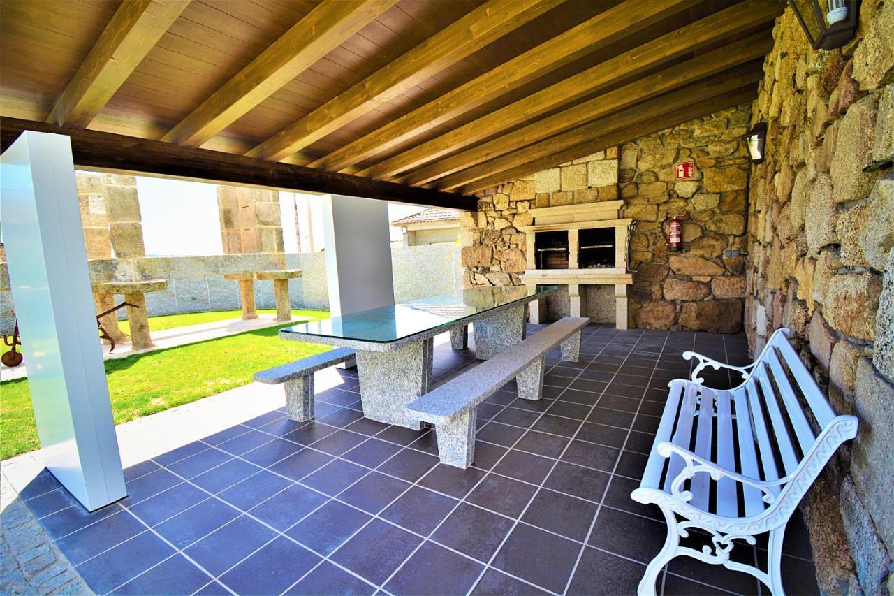 Galihost - Apartamentos Mamuela Ribadumia Luaran gambar
